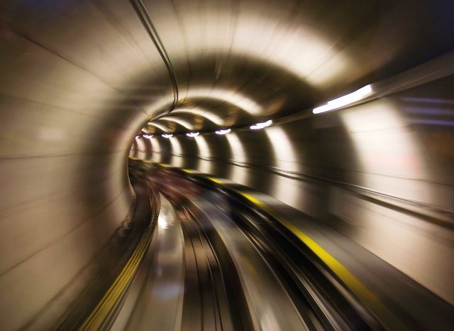 Papermoon Fototapete »Underground Tunnel«, glatt-Tapeten-Inspirationen
