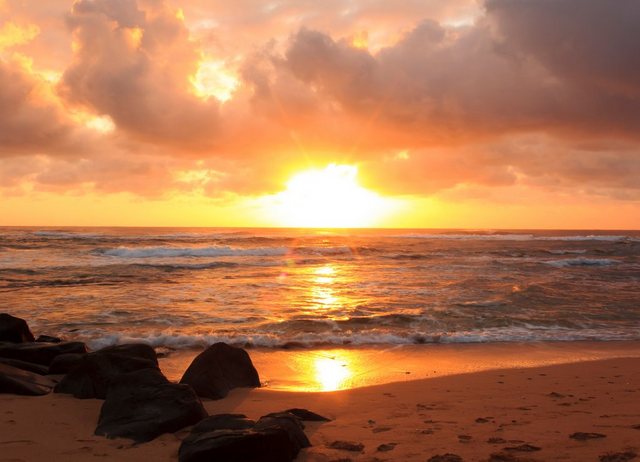 Papermoon Fototapete »Sunrise Lihue Beach«, glatt-Tapeten-Inspirationen