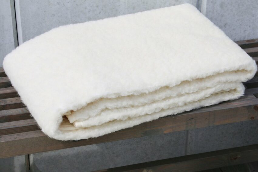 Matratzenauflage »Cora« Jekatex, aus dichtem, unverstepptem Lammflor (Schafschurwolle)!-Auflagen-Ideen für dein Zuhause von Home Trends