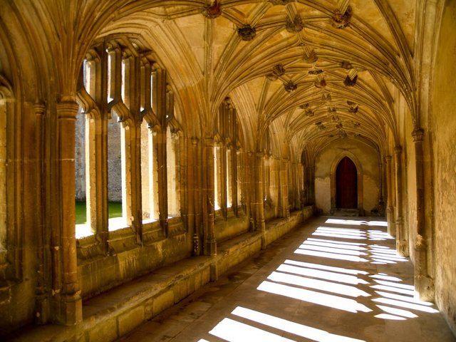 Papermoon Fototapete »Sunlit Abbey«, glatt-Tapeten-Inspirationen